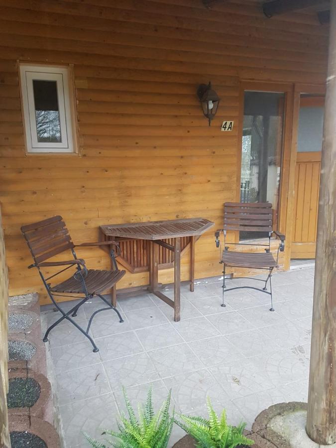 Ferienwohnungen! Kleine Bungalows Mit Terrasse! Stockhausen-Illfurth Bagian luar foto