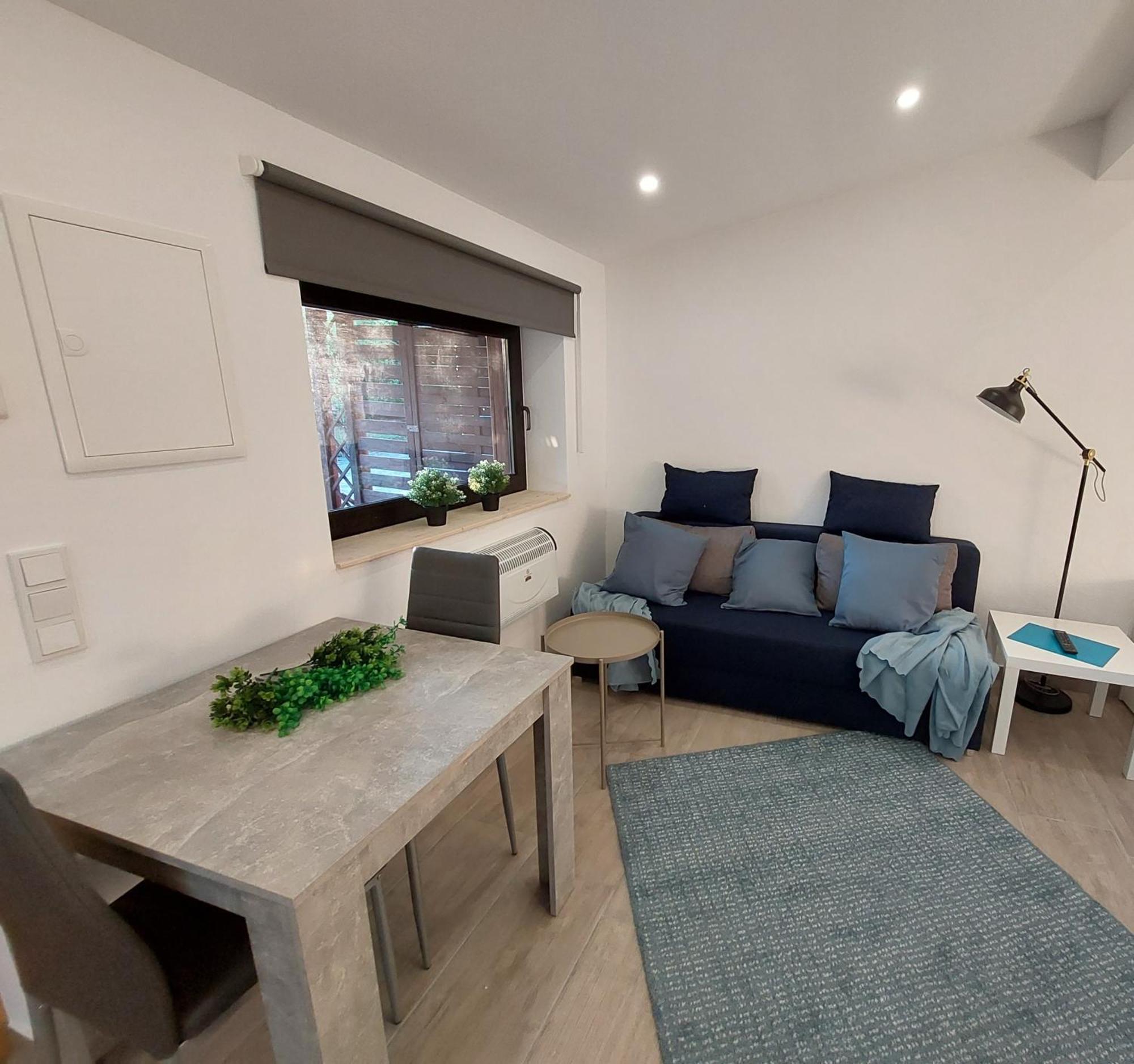 Ferienwohnungen! Kleine Bungalows Mit Terrasse! Stockhausen-Illfurth Bagian luar foto